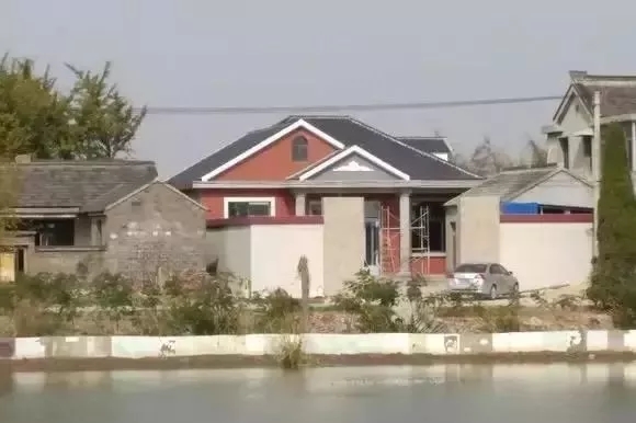 一款美觀經濟又實惠的一層帶閣樓農村自建別墅