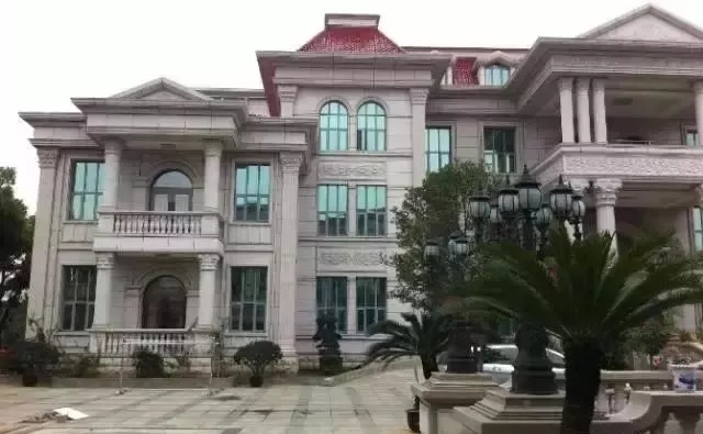 農(nóng)村別墅外墻干掛的優(yōu)點和施工方法，不能花錢買吃虧！