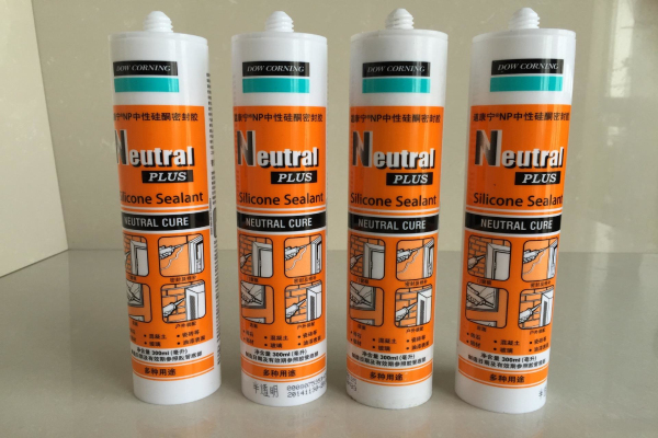 耐候膠的優勢及使用介紹，再也不擔心粘不住東西了！