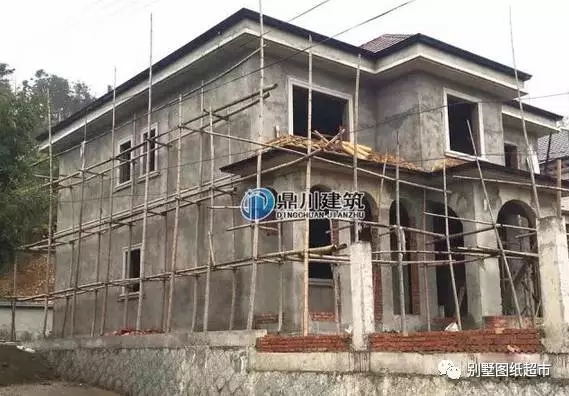 自建地中海風格別墅